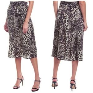 💥PRICE DROP💥 Leopard Print Midi Skirt